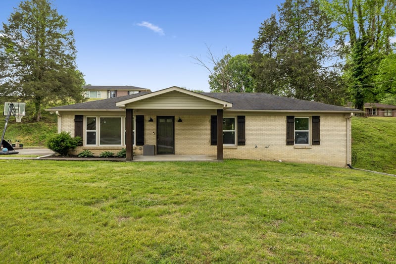 514 College Ave, Carthage, TN 37030