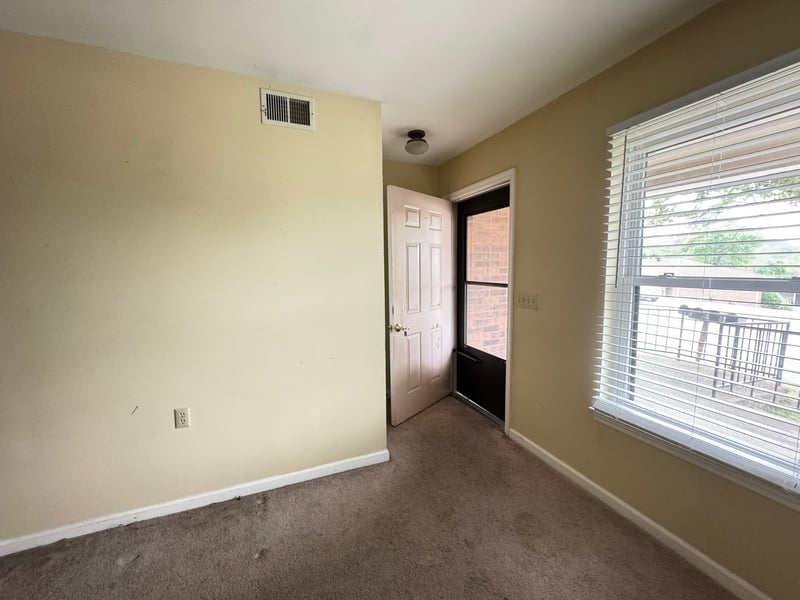 401 Deer Lake Dr, Nashville, TN 37221