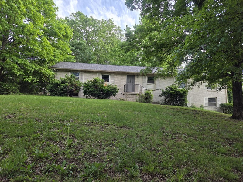 800 Apple Valley Rd, Madison, TN 37115