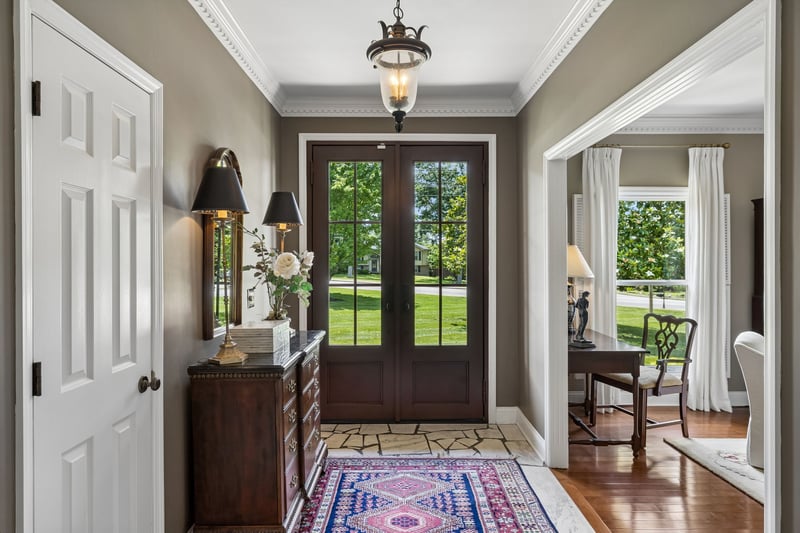 8136 Moores Ln, Brentwood, TN 37027