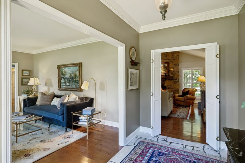 8136 Moores Ln, Brentwood, TN 37027