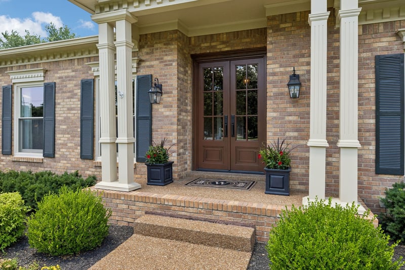 8136 Moores Ln, Brentwood, TN 37027