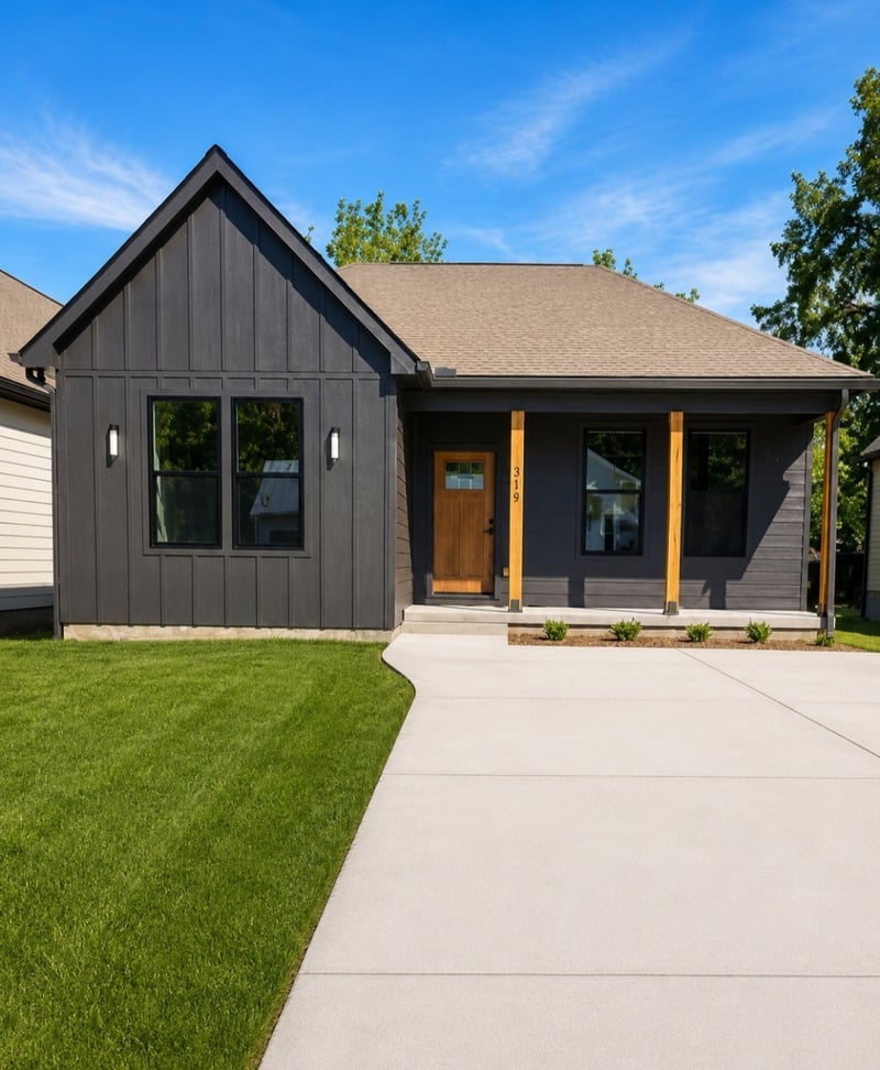 319 Jackson St, White Bluff, TN 37187
