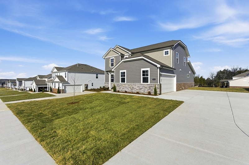 825 Averitt Ln, Lebanon, TN 37087
