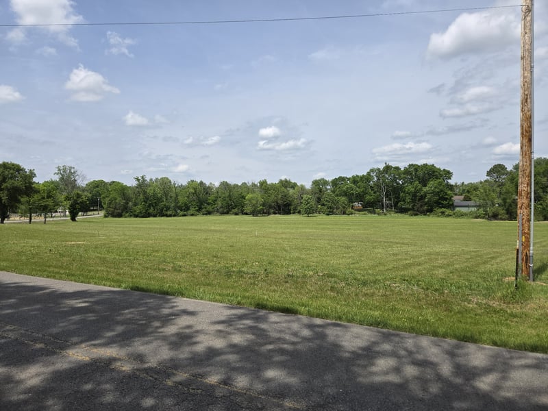 Harsh Ln, Castalian Springs, TN 37031