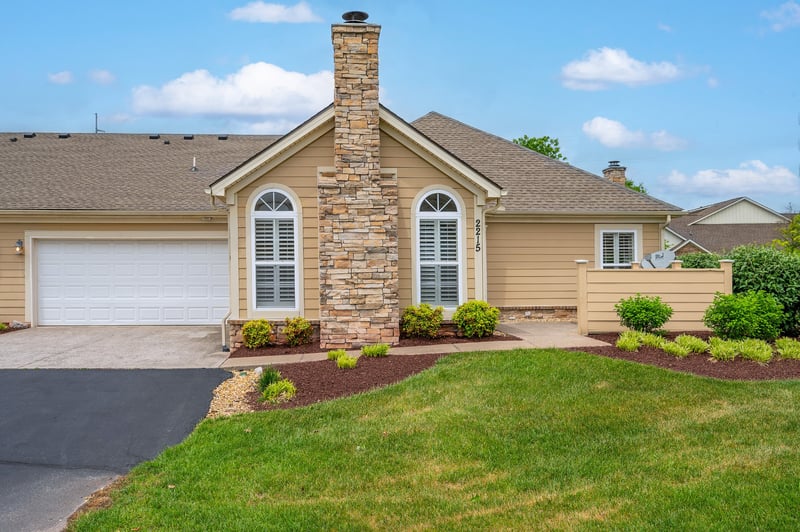 2215 Bridgeway St, Murfreesboro, TN 37128