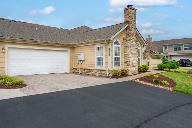 2215 Bridgeway St, Murfreesboro, TN 37128