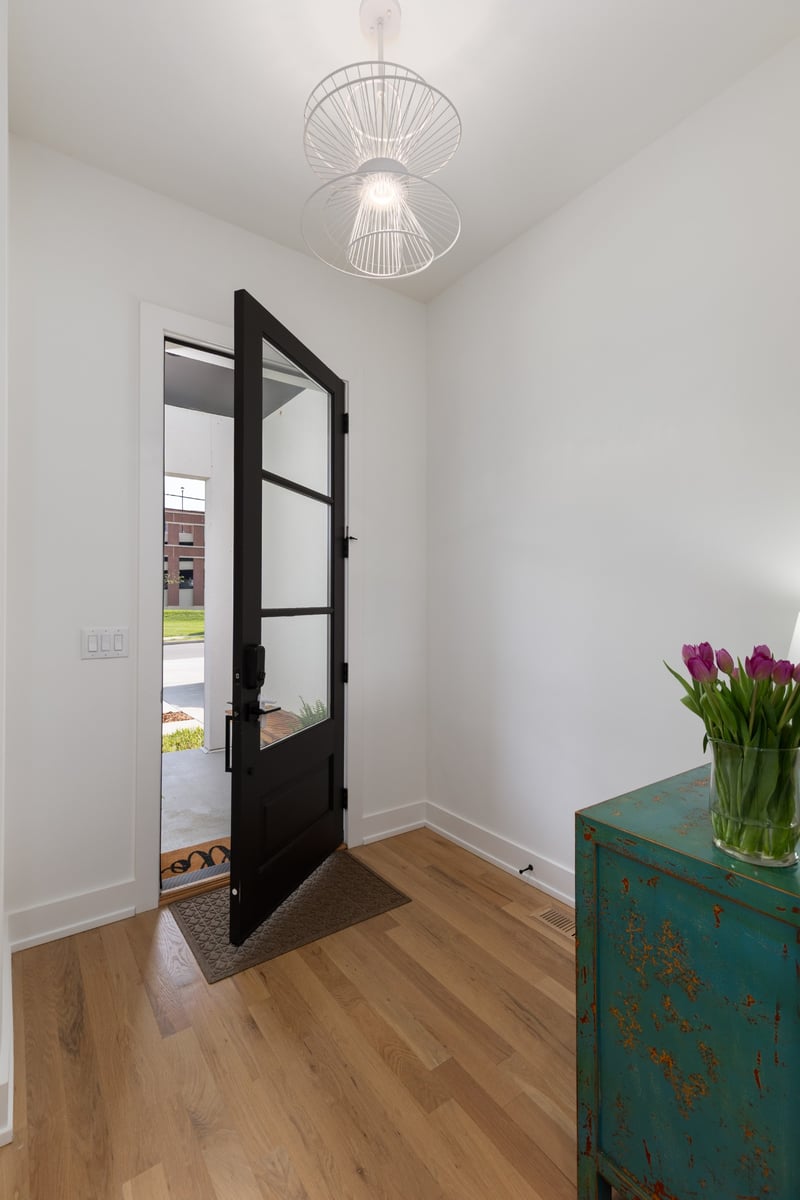 1504 Grandview Dr, Nashville, TN 37215