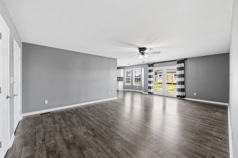 121 Jackson St, Mount Pleasant, TN 38474