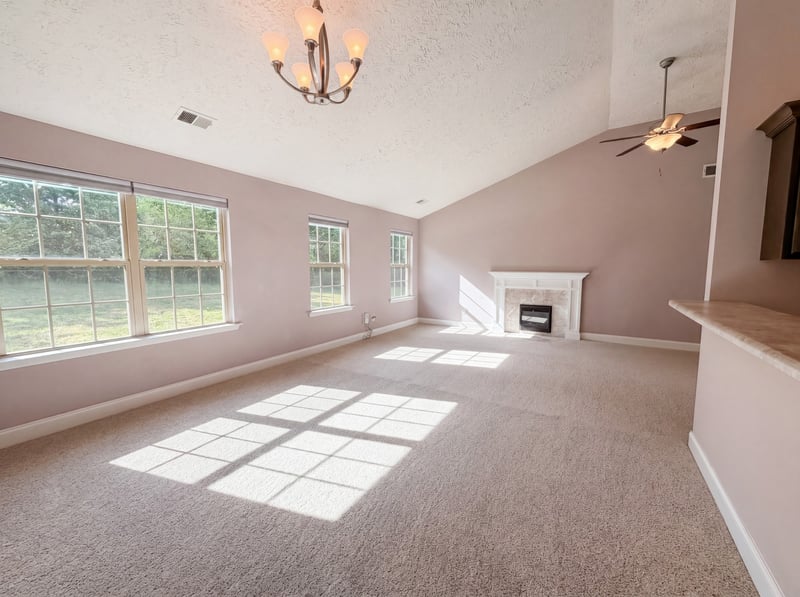 447 Golf Club Ln, Springfield, TN 37172