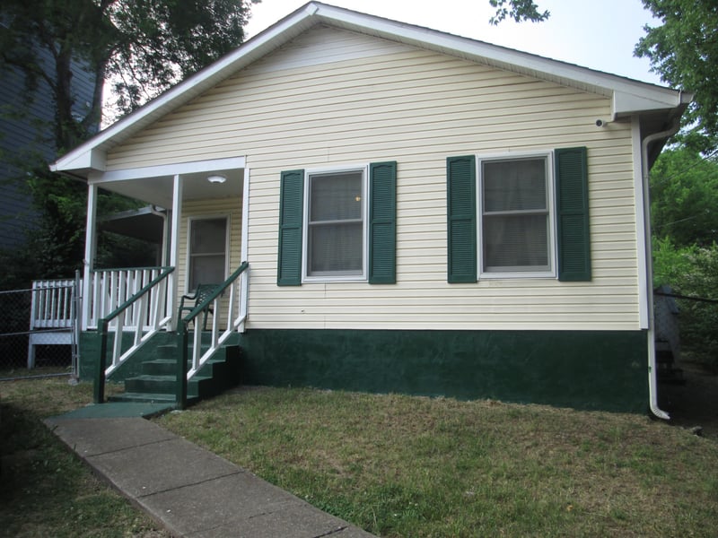 1206 Avondale Cir, Nashville, TN 37207