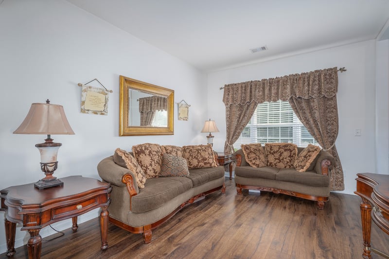 1713 Kendall Cove Ln, Mount Juliet, TN 37122