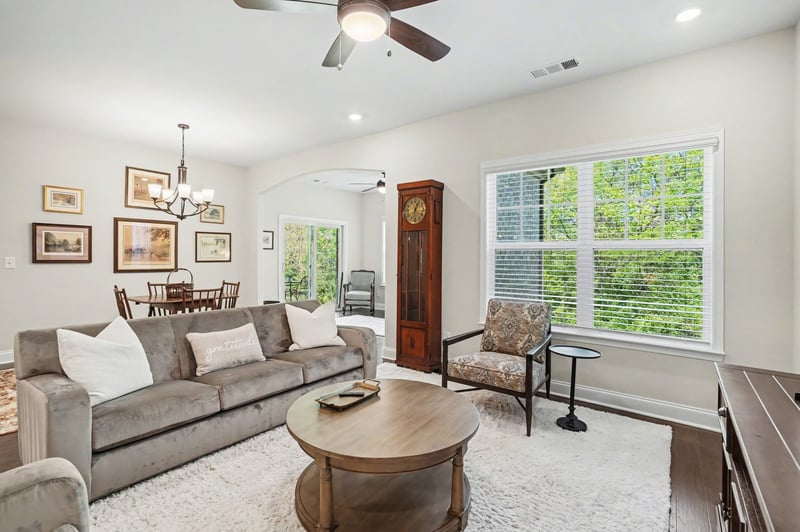 124 Owl Hollow Rd, Hendersonville, TN 37075