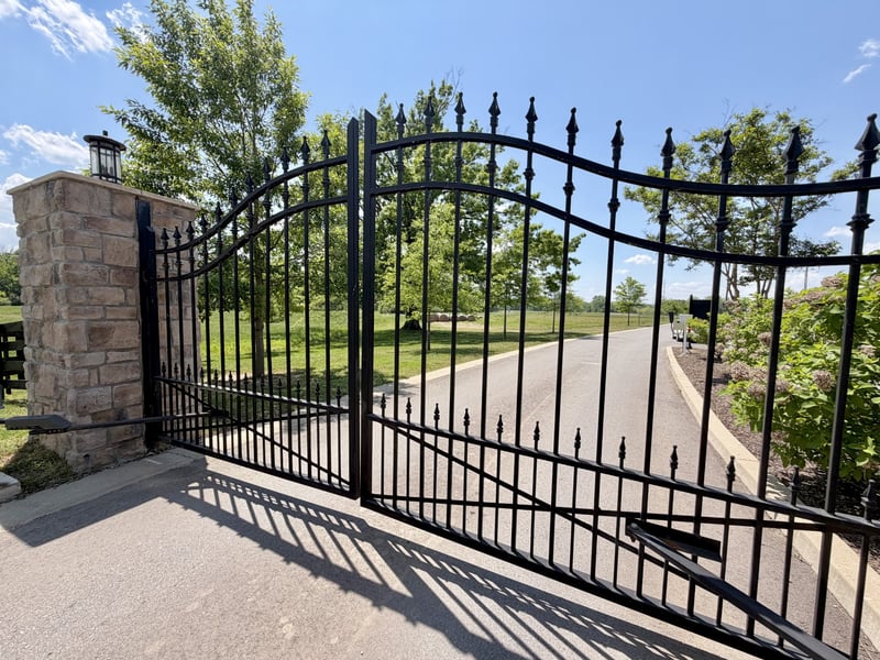 1501 St Charles Dr, Arrington, TN 37014