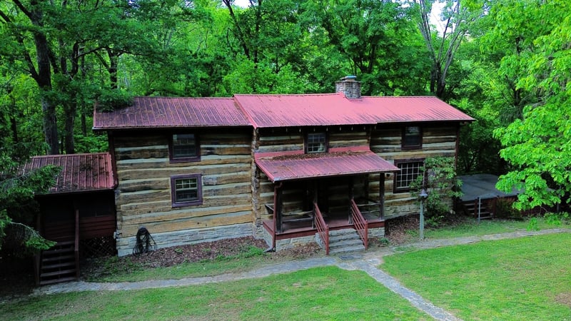 2634 Distillery Rd, Greenbrier, TN 37073