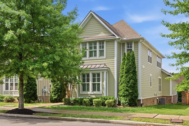 2776 Americus Dr, Thompsons Station, TN 37179