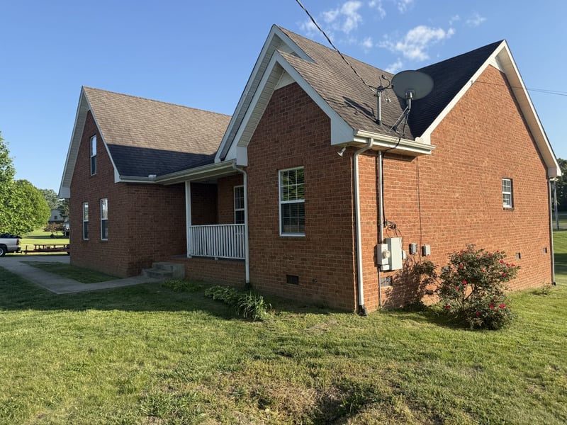 1702 Abiff Rd, Burns, TN 37029
