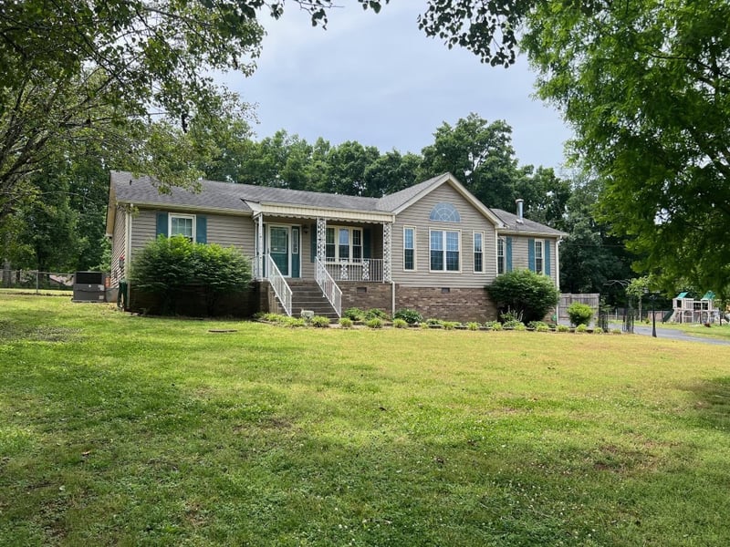 158 September Dr, La Vergne, TN 37086