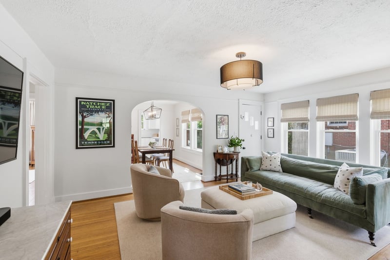 1804 Natchez Trce, Nashville, TN 37212