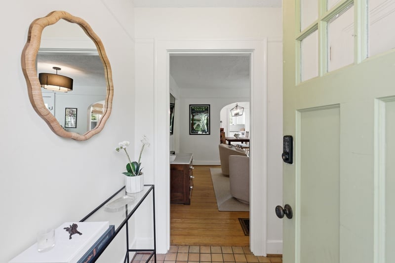 1804 Natchez Trce, Nashville, TN 37212