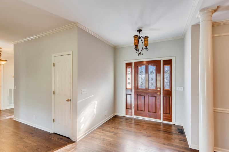 8449 Indian Hills Dr, Nashville, TN 37221