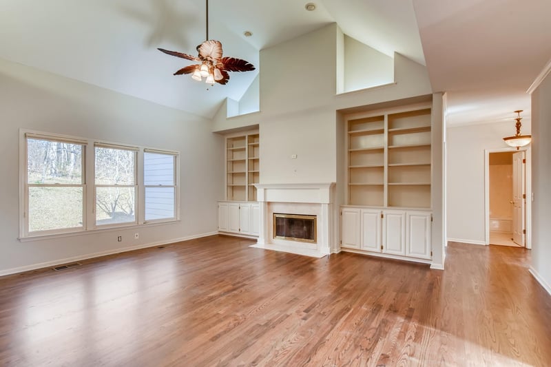 8449 Indian Hills Dr, Nashville, TN 37221