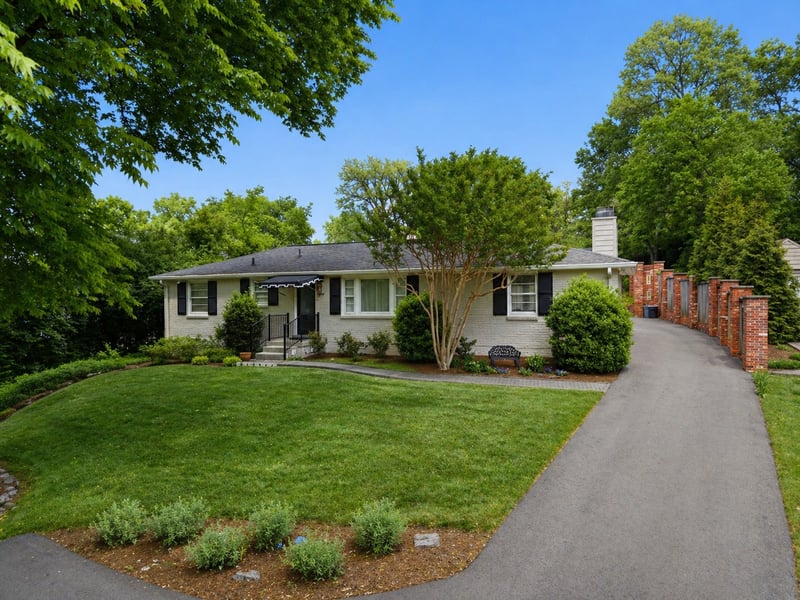 114 Bellevue Dr, Nashville, TN 37205