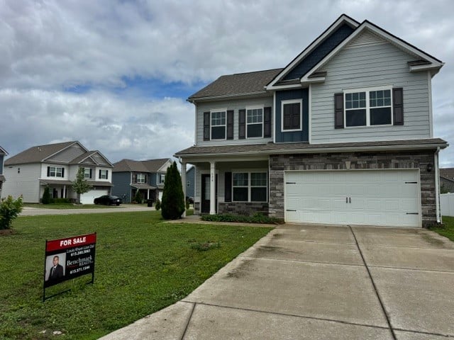 620 Begonia Dr, Smyrna, TN 37167