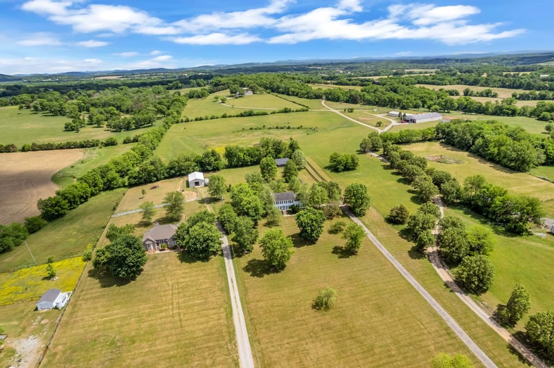 420 Rock Springs Rd, Castalian Springs, TN 37031