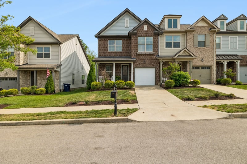 3148 Sassafras Ln, Thompsons Station, TN 37179
