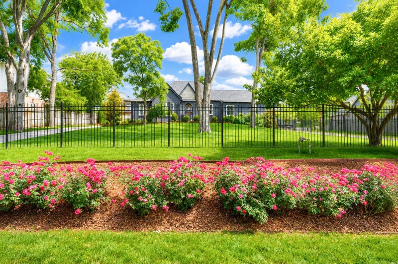 2012 Cedar Ln, Nashville, TN 37212