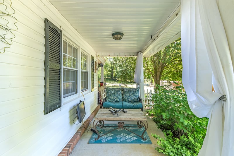 1558 Santa Fe Pike, Columbia, TN 38401