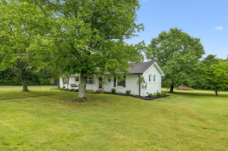 174 Young Rd, Lebanon, TN 37090
