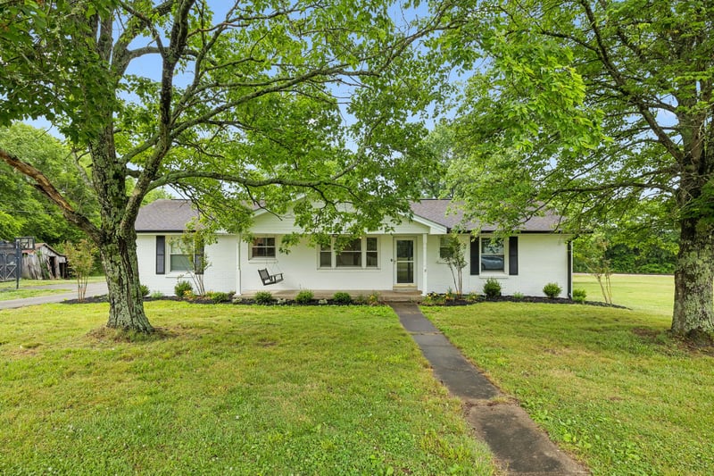 174 Young Rd, Lebanon, TN 37090