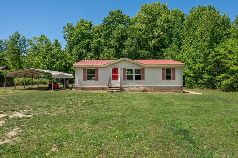 5723 Highway 48 , Cumberland Furnace, TN 37051