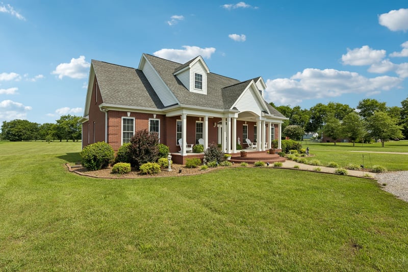 4294 Trousdale Ln, Columbia, TN 38401