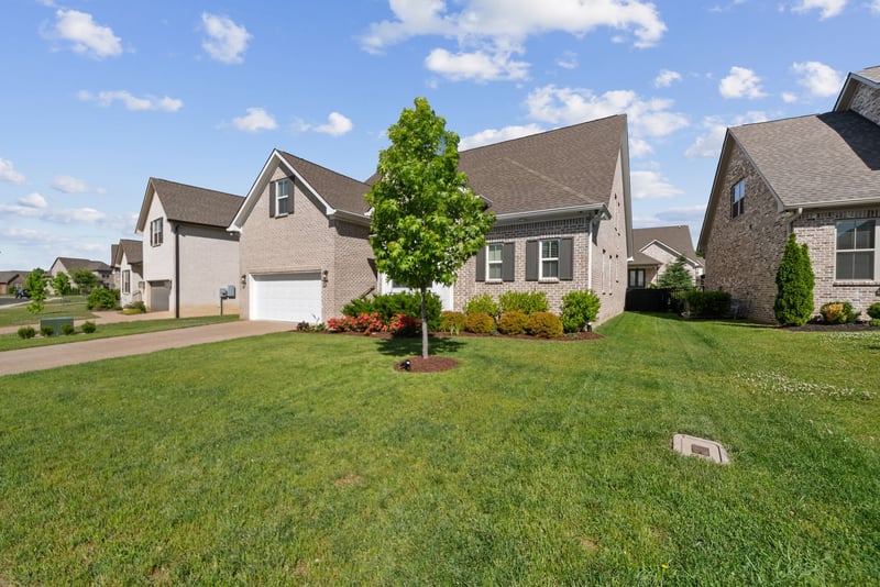 1708 Sorrell Park Dr, Spring Hill, TN 37174