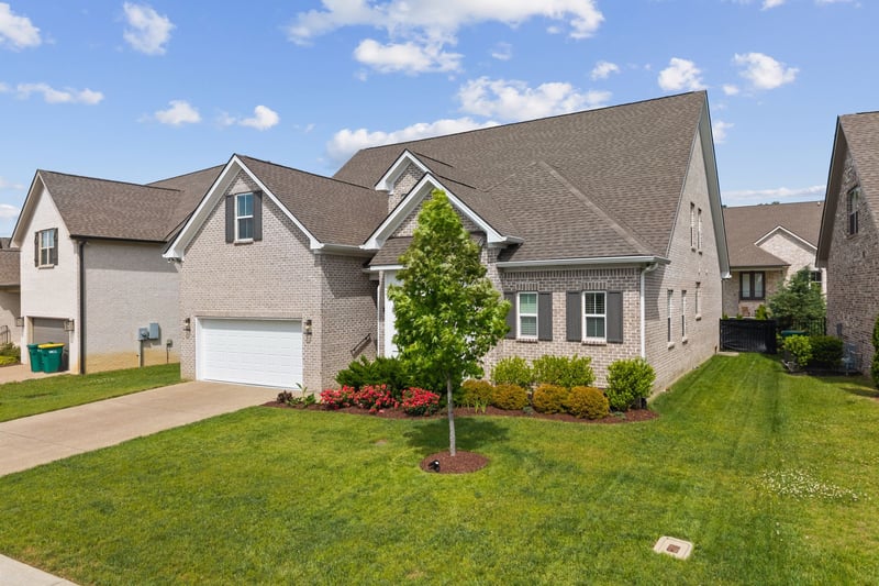1708 Sorrell Park Dr, Spring Hill, TN 37174