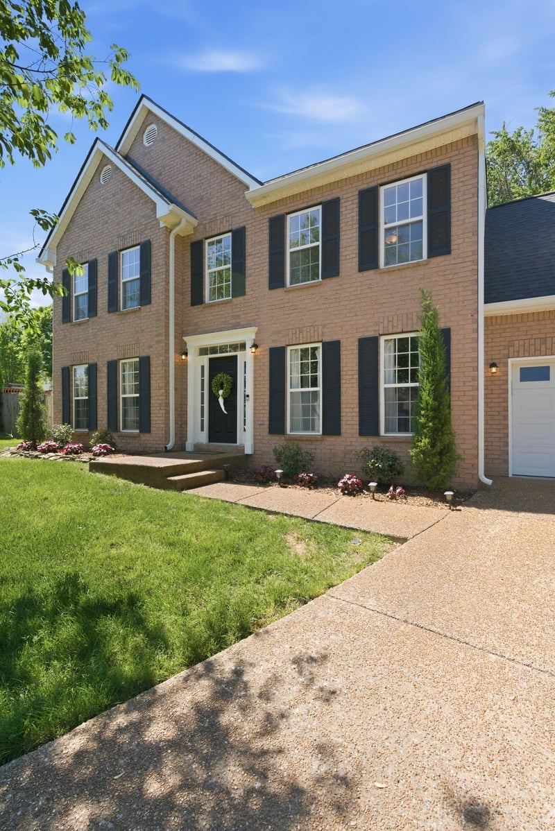 2029 Trenton Dr, Spring Hill, TN 37174