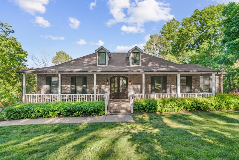 105 Foxwood Ln, Franklin, TN 37069