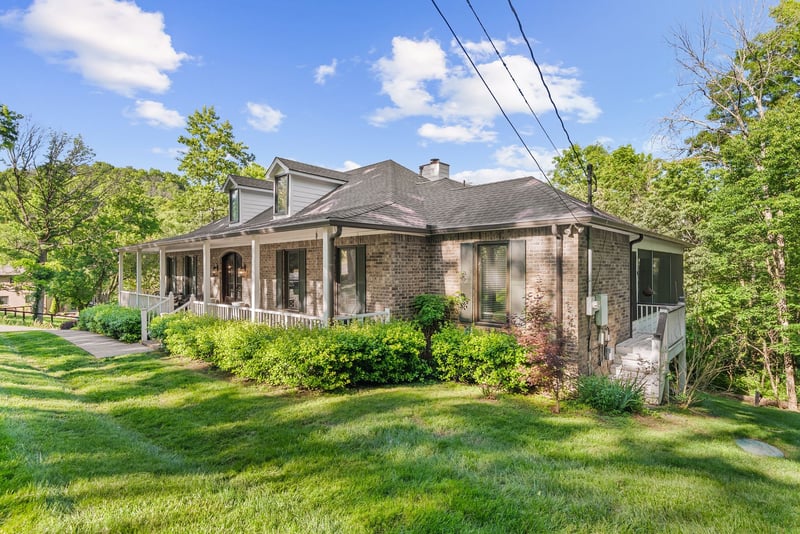 105 Foxwood Ln, Franklin, TN 37069