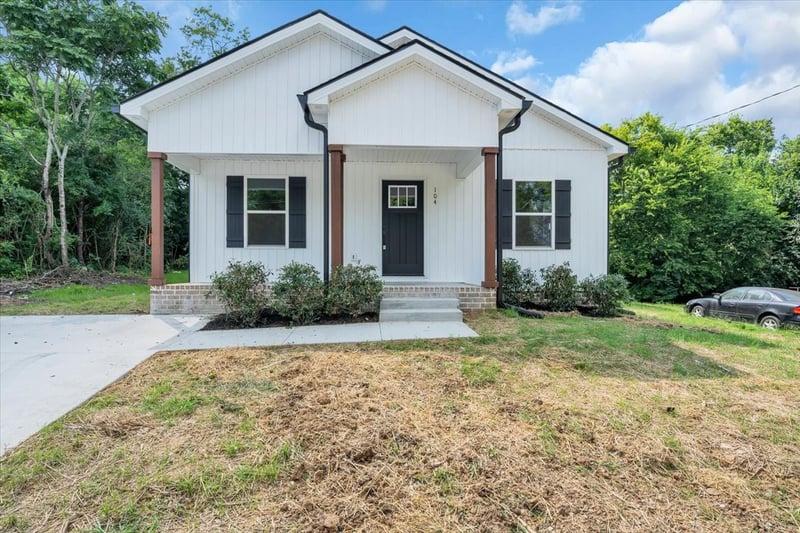 104 Pratts Aly, Columbia, TN 38401