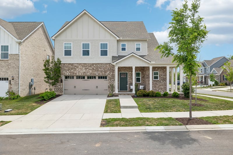702 Omaha Dr, Gallatin, TN 37066