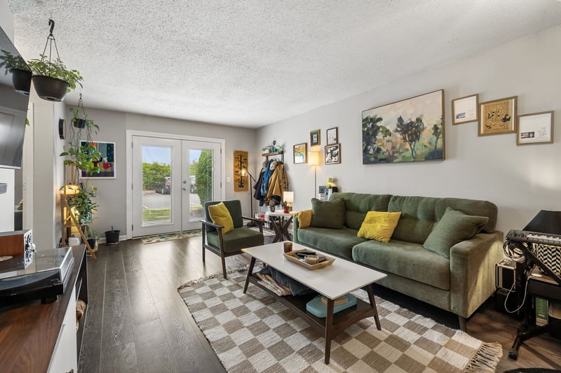 6680 Charlotte Pike #C-8, Nashville, TN 37209