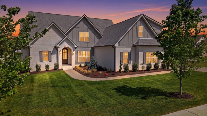 1005 Stone Creek Ln, Lebanon, TN 37087