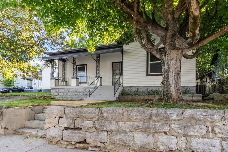 1117 S Glade St, Columbia, TN 38401