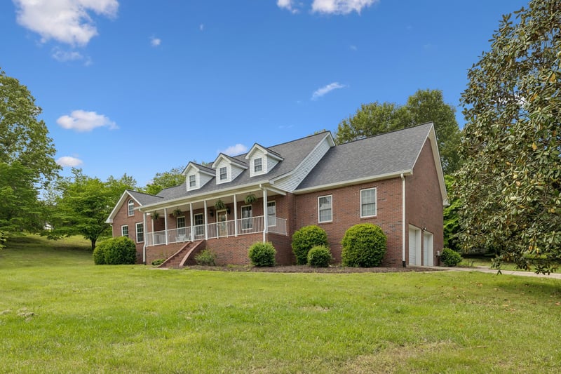 1915 Greenwood Rd, Charlotte, TN 37036