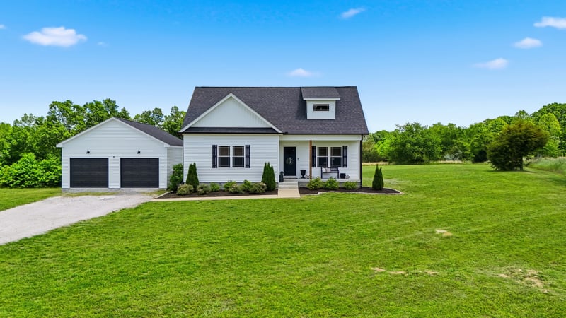 1285 Oak Grove Rd, Dickson, TN 37055