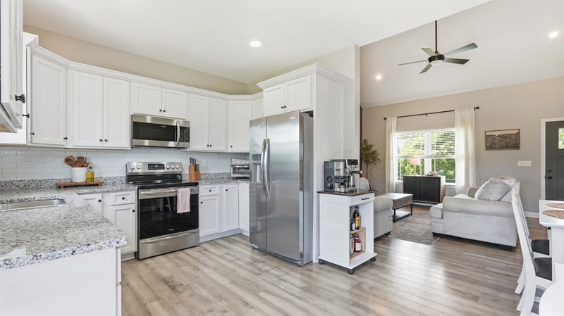 1285 Oak Grove Rd, Dickson, TN 37055