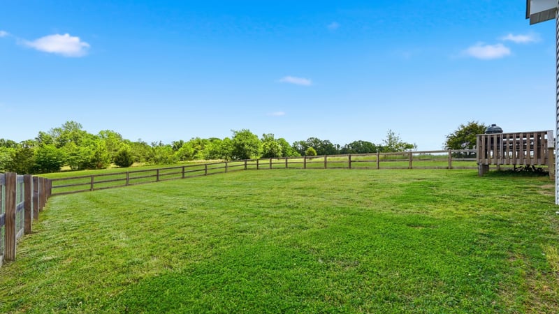 1285 Oak Grove Rd, Dickson, TN 37055